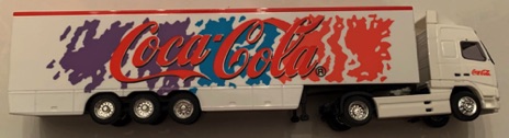 10304-1 € 6,00 coca cola vrachtwagen letters rood ca 20 cm.jpeg